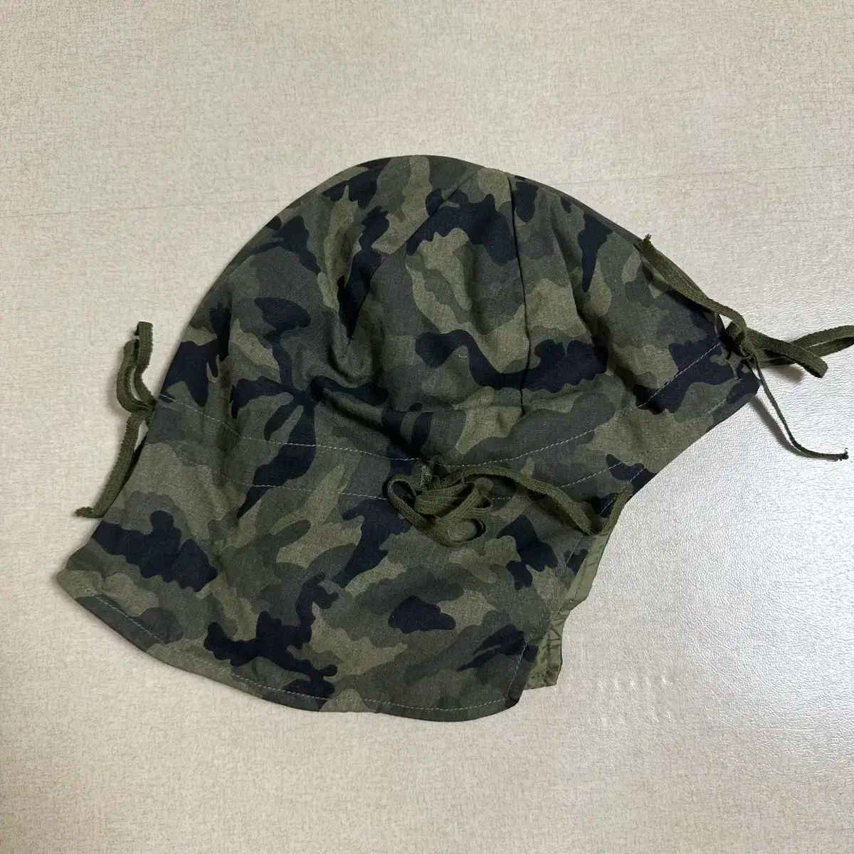 ゴロゴラ 帽子