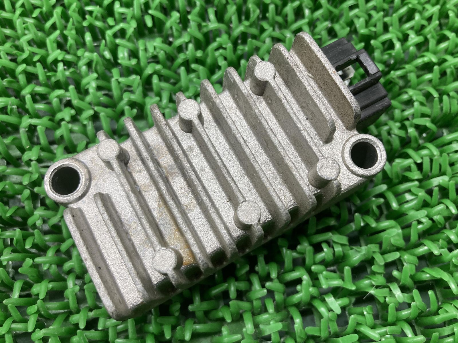 DT200WR レギュレター 社外 中古 バイク 部品 47X-A2 SH569-12 レギュレーター レクチファイアー セロー225 R1-Z TW200 TZR250R FZR250R