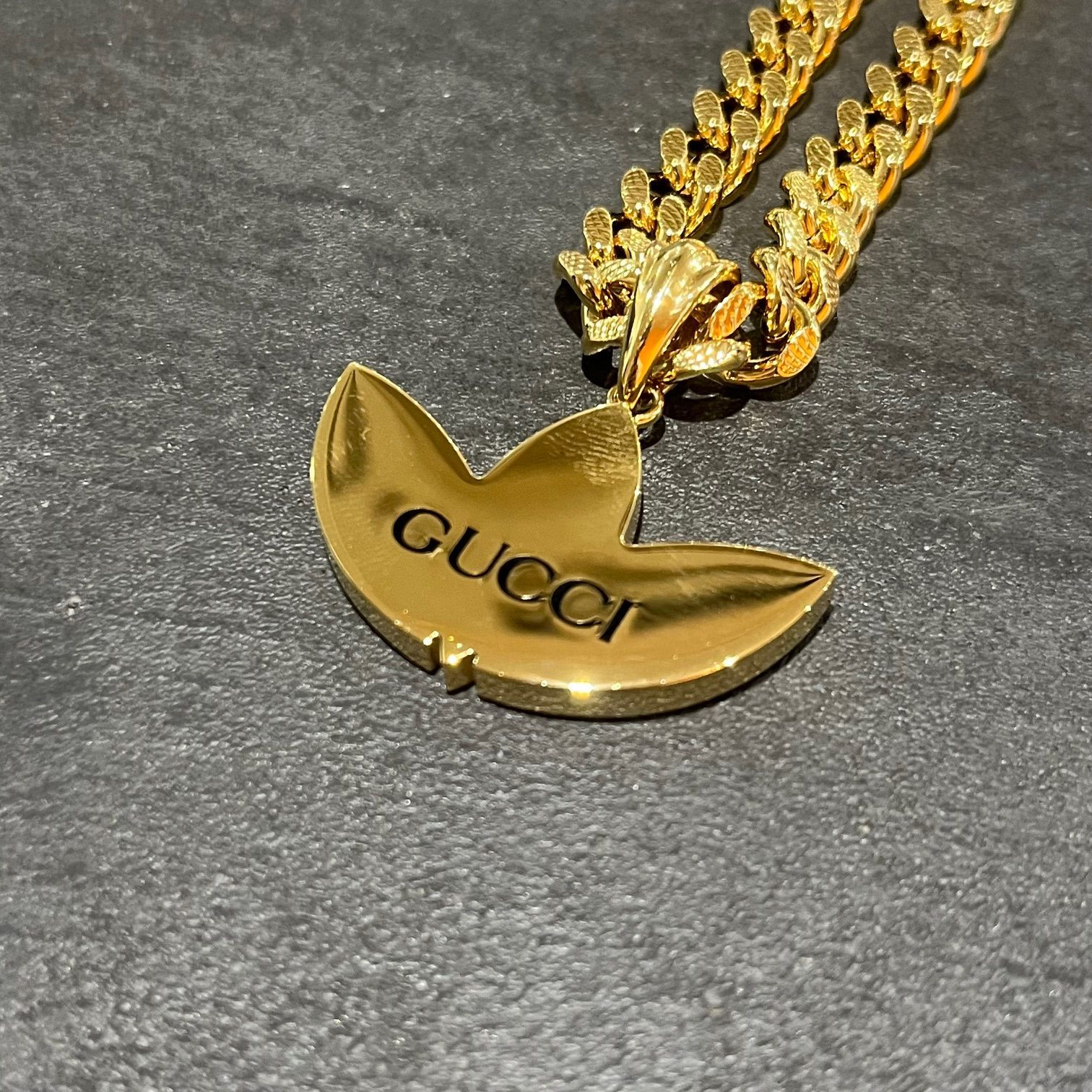 定価181500円 未使用 GUCCI × adidas トレフォイル付ゴルメット