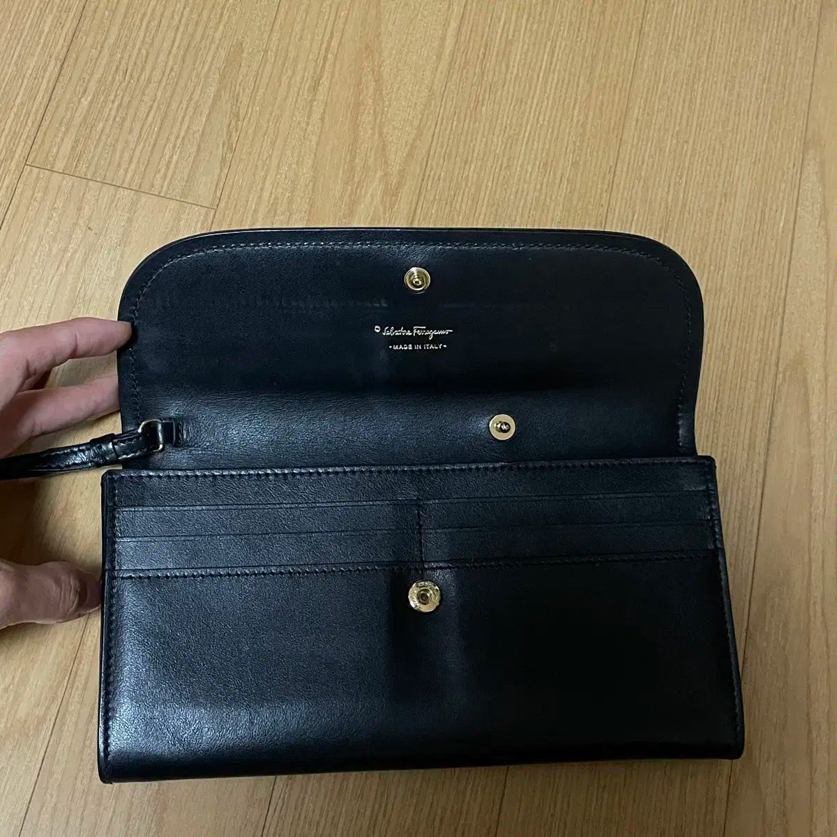 フェラガモ クラッチバッグ - 長財布