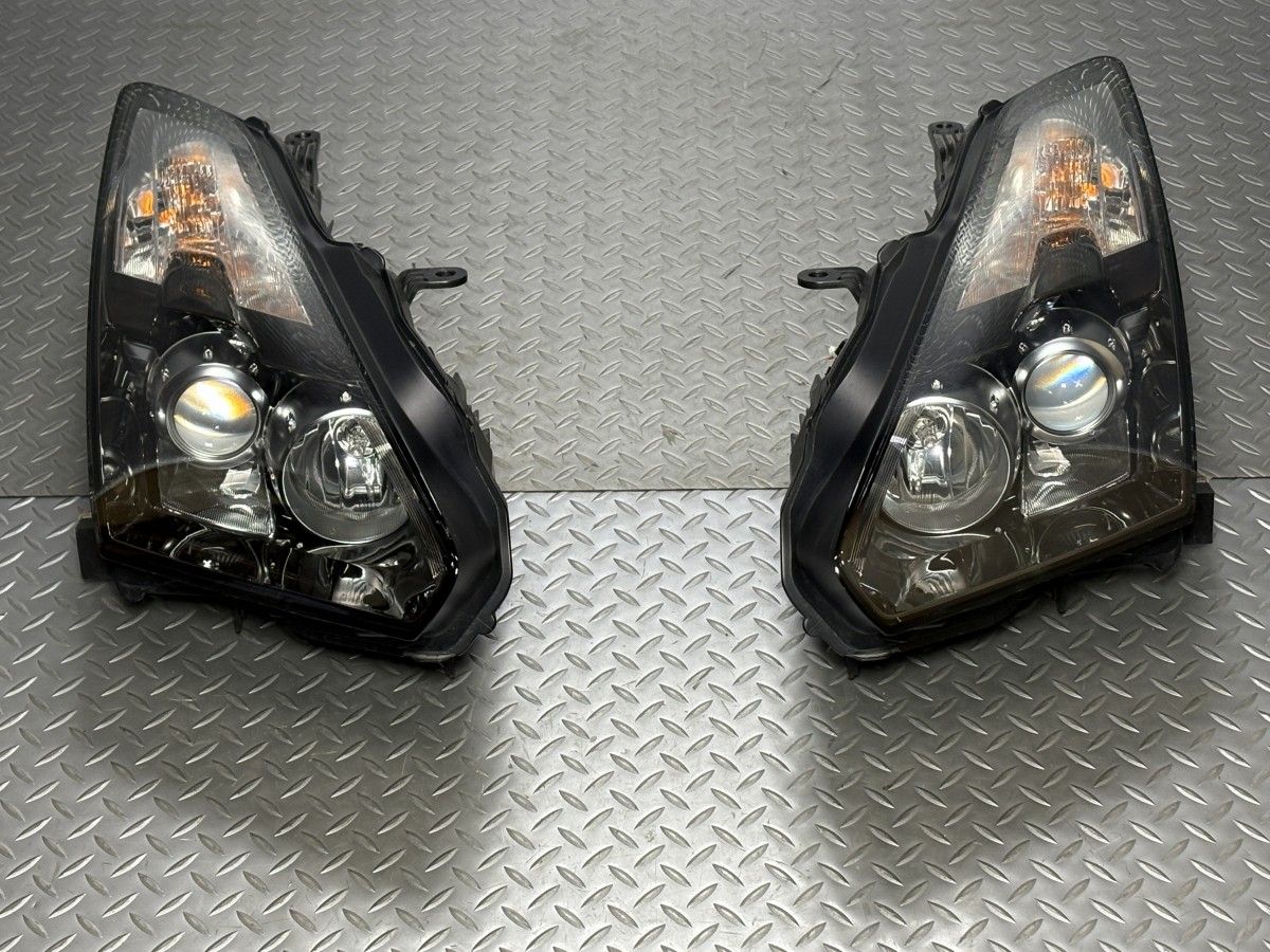 送料無料【訳あり美品】R35 日産 GT-R 前期 純正 ヘッドライト左右
