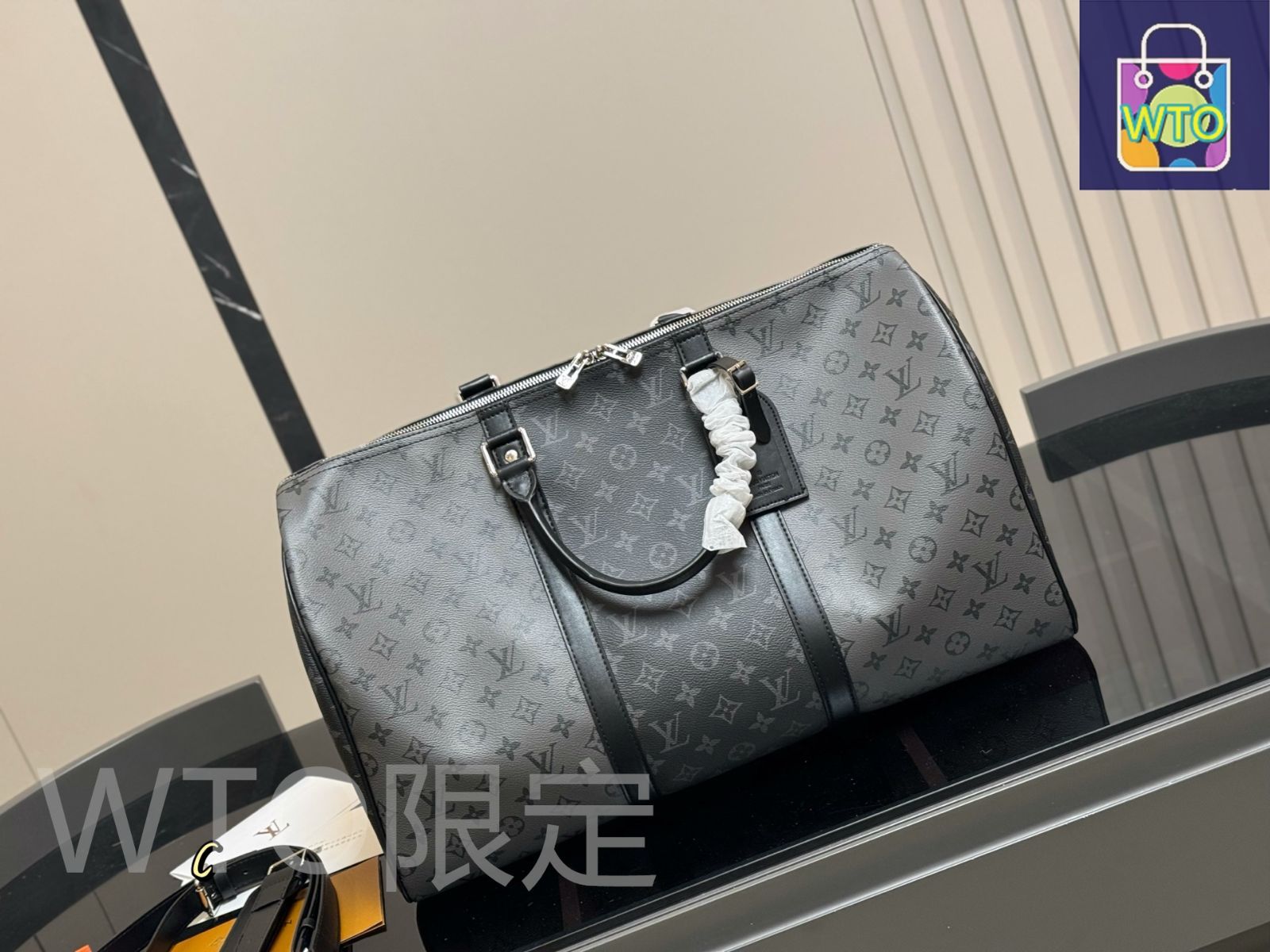 【残少! SALE】 Louis Vuitton ルイヴィトン トラベルバッグ 今日特価】LV x Keepall Crossbody Travel Bag - ルイ・ヴィトン