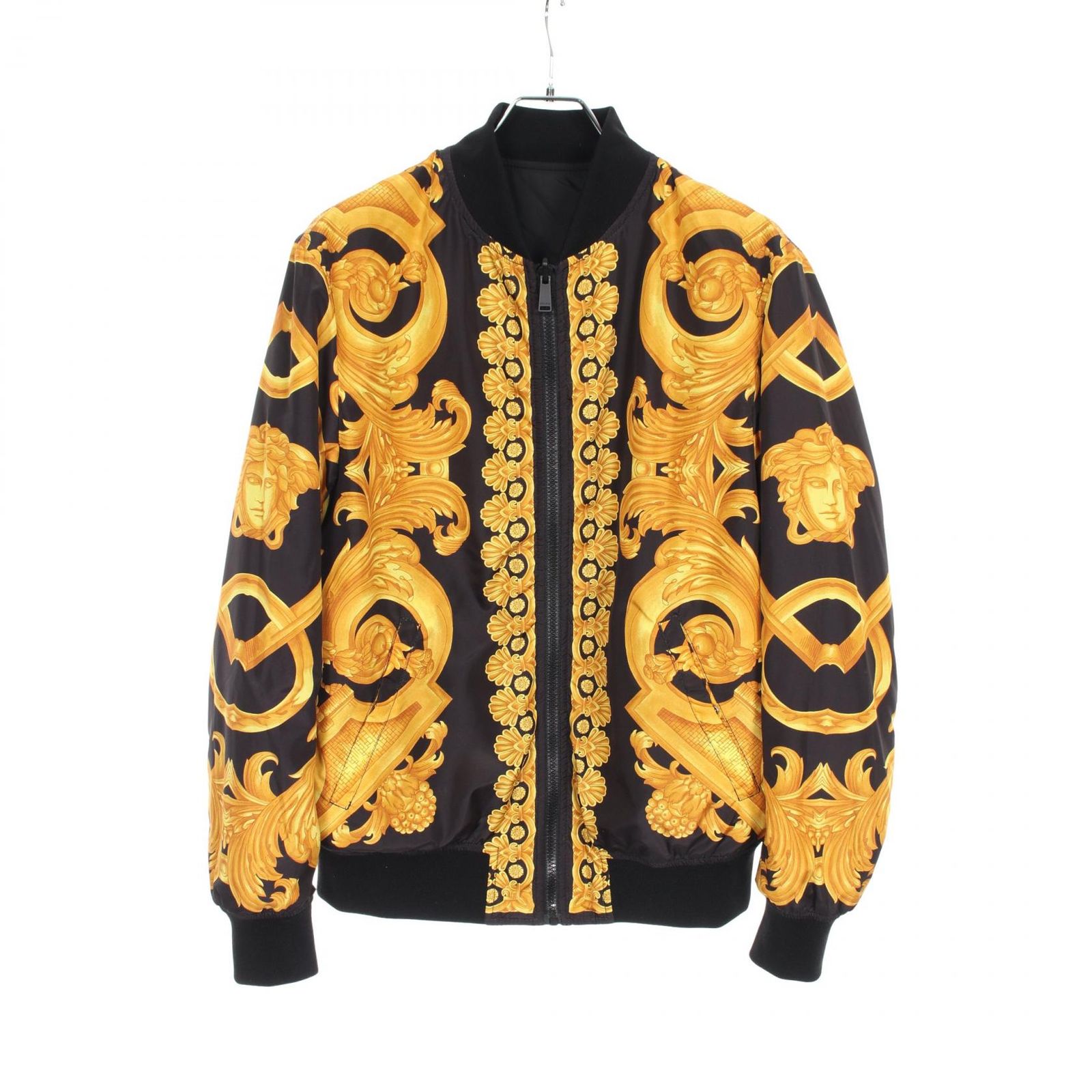 A.V. Versace ブラック ナイロンジャケット F ヴェルサーチ VERSACE（ナイロンジャケット）のフリマアイテム一覧