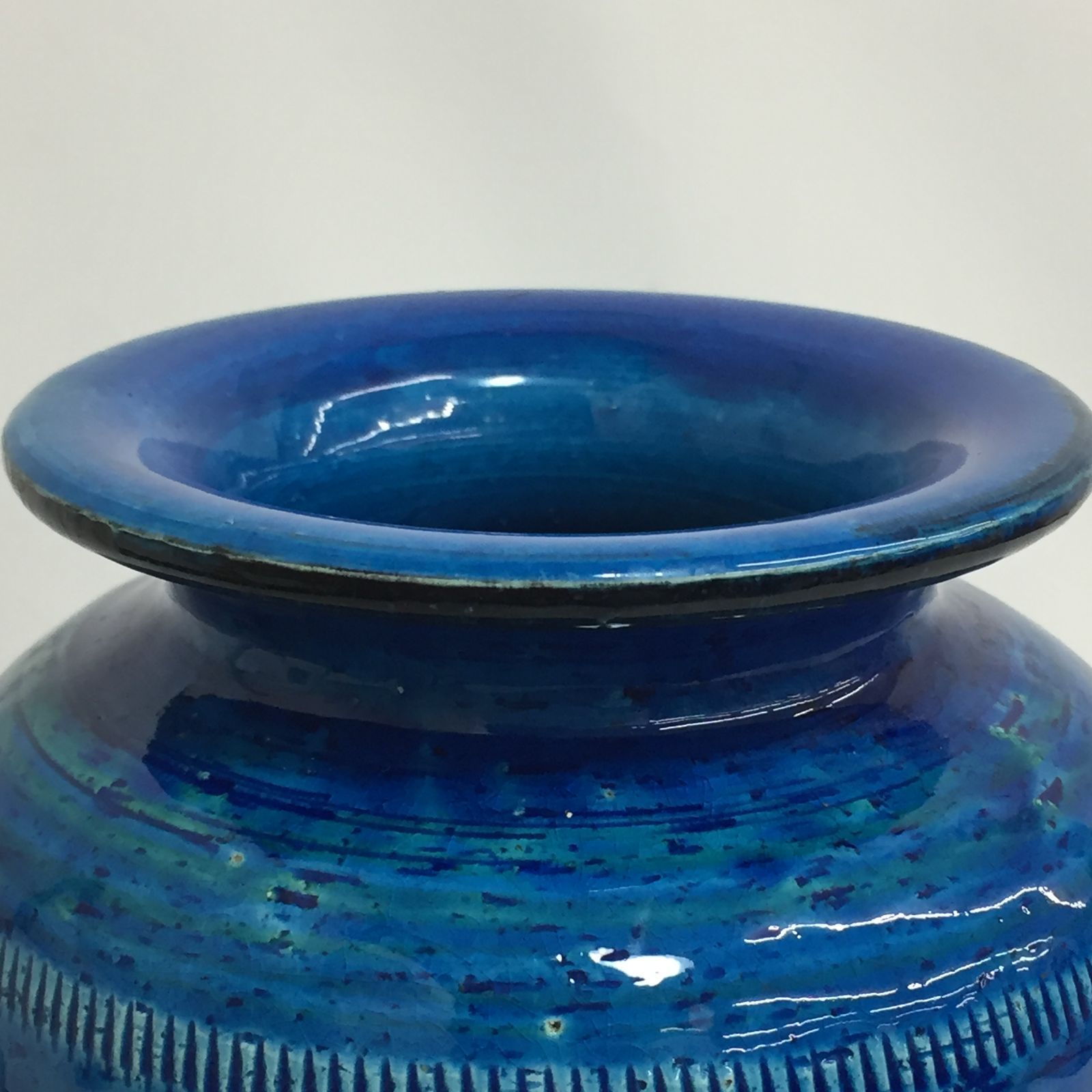 青い花瓶 インテリア　FLAVIA イタリア製 フラビアFLAVIA イタリア製 陶器 花瓶 青系 FLAVIA 青い陶器の花瓶