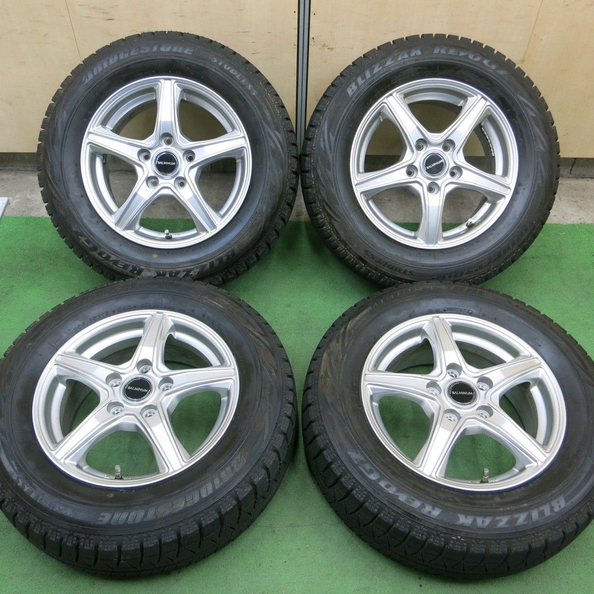 超バリ溝 キレイ ほぼ10分 スタッドレス 205|65R15 ブリヂストン ブリザック REVO GZ BALMINUM バルミナ 15インチ PCD114.3|5H 5050102TTス