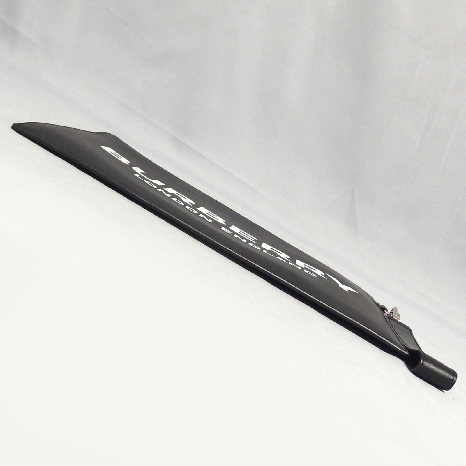 トラディショナルウェザーウェア　 レインブーツ　ブラック　24.5cm 美品☆BURBERRY LONDON ロゴ レザー クラッチバッグ 黒 セカンド