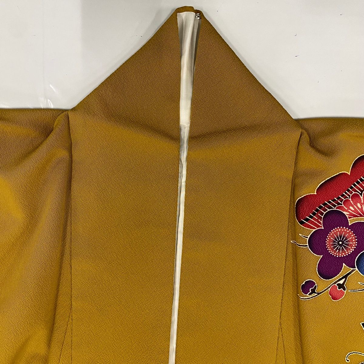 振袖 身長158-173cm 黄 矢絣 牡丹 松竹梅 正絹 振袖 身長158-173cm 黄 矢絣 牡丹 松竹梅 正絹