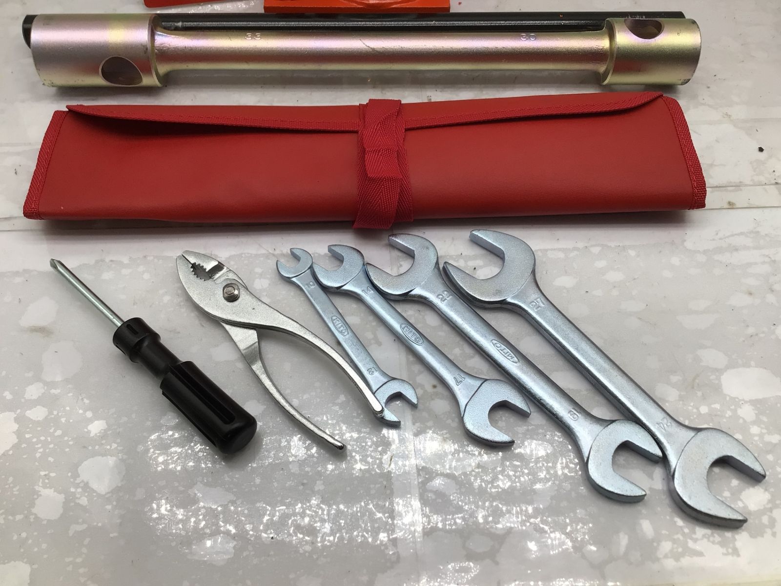 マサダ製作所 油圧ジャッキ HPB-15 ITK9CEZ5U9L1 エコツール笠寺店 M02