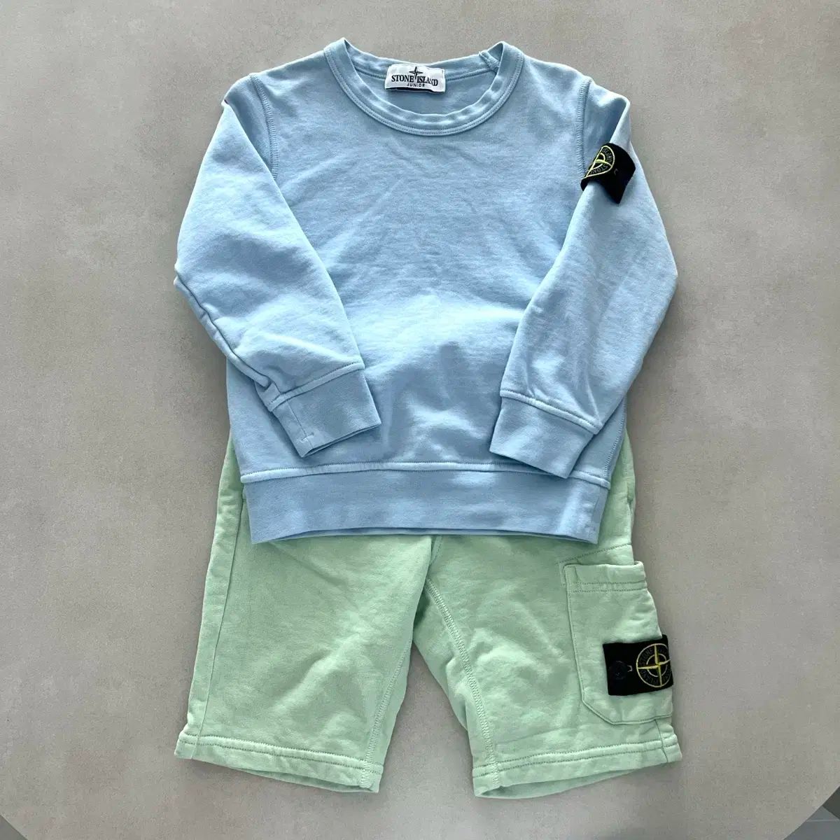 STONE ISLAND ストーンアイランド キッズ ベビー 2A 4A ストーンアイランドスウェットシャツ バミューダパンツ
