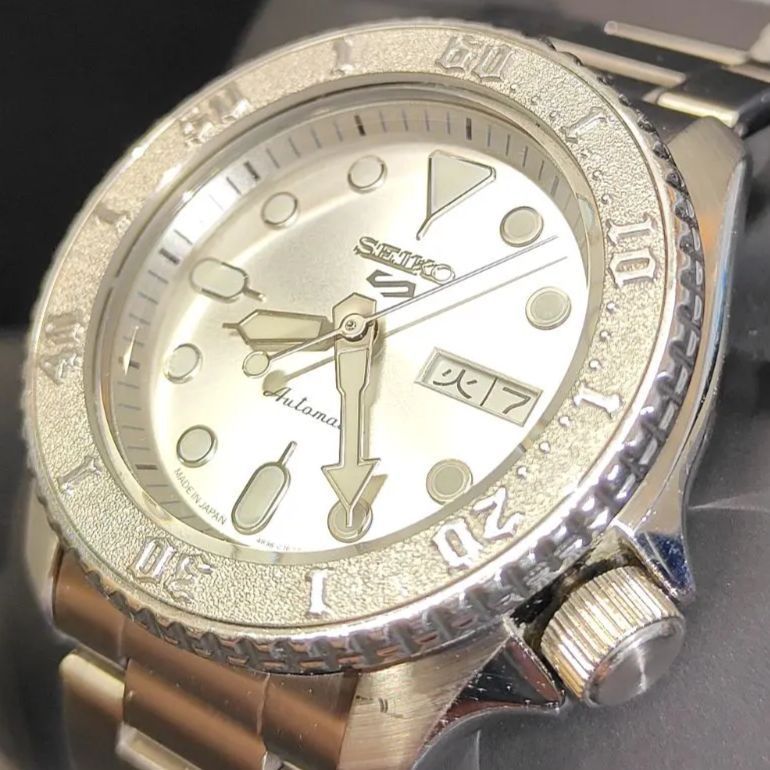 極美品】SEIKO 5 セイコー5スポーツ メカニカル シルバー SBSA063 