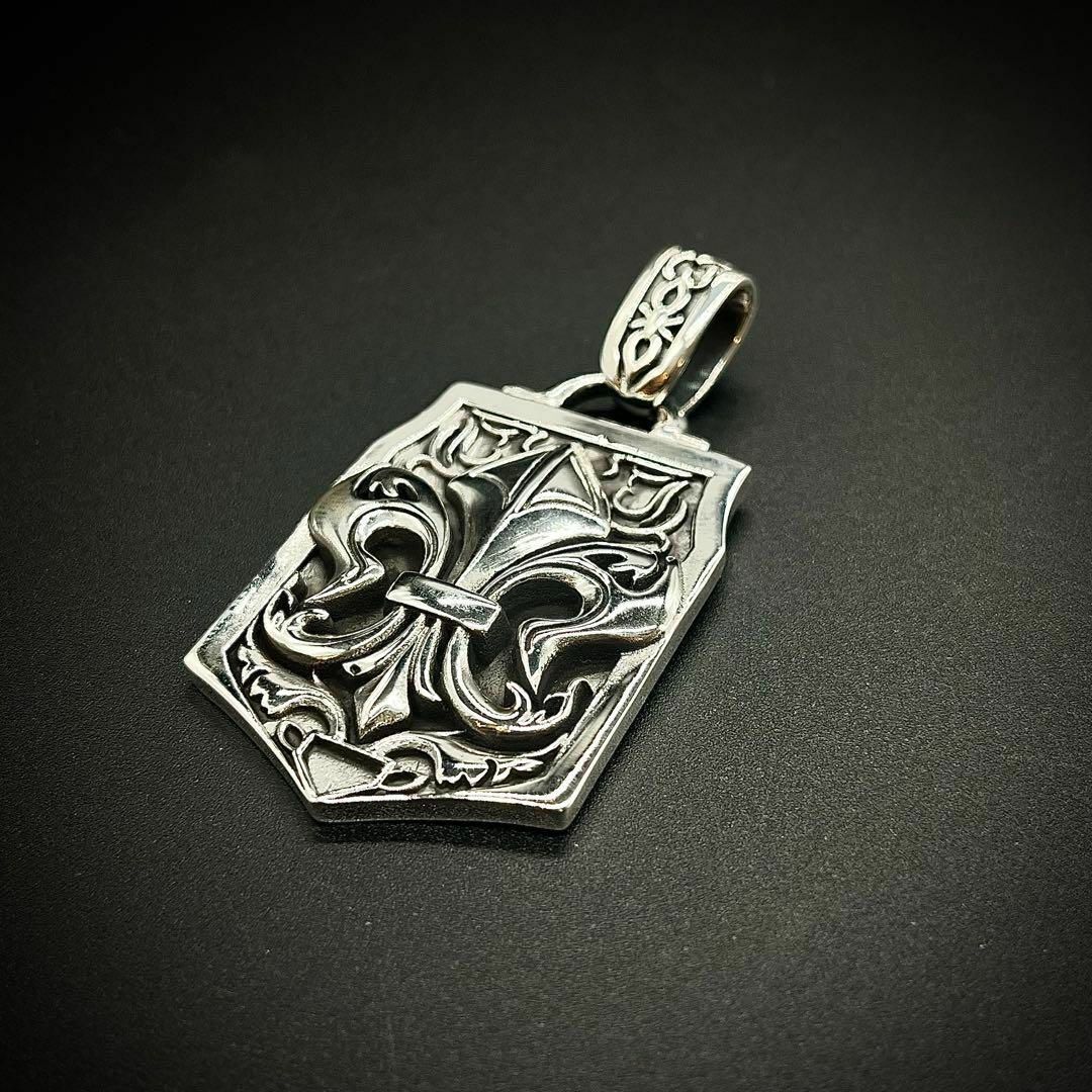 フレアリス 紋章 シルバー925 ペンダントトップ 重厚 ユリ 百合 925