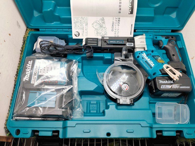 マキタ Makita 充電式オートパックスクリュードライバ 18V6Ah バッテリ2本 充電器 ケース付 FR451DRGX ♥