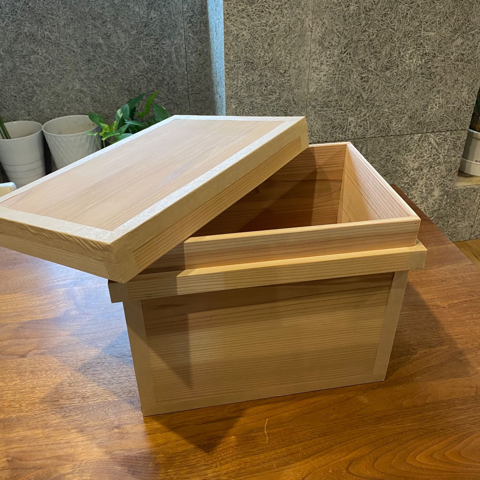 日焼けあり 上小節杉 茶箱 20kg 収納 上小節 天然杉 ちゃばこ 小物入れ インテリア 魅せる収納 木製品 木工品 お菓子 お米 お茶 木箱 軽い