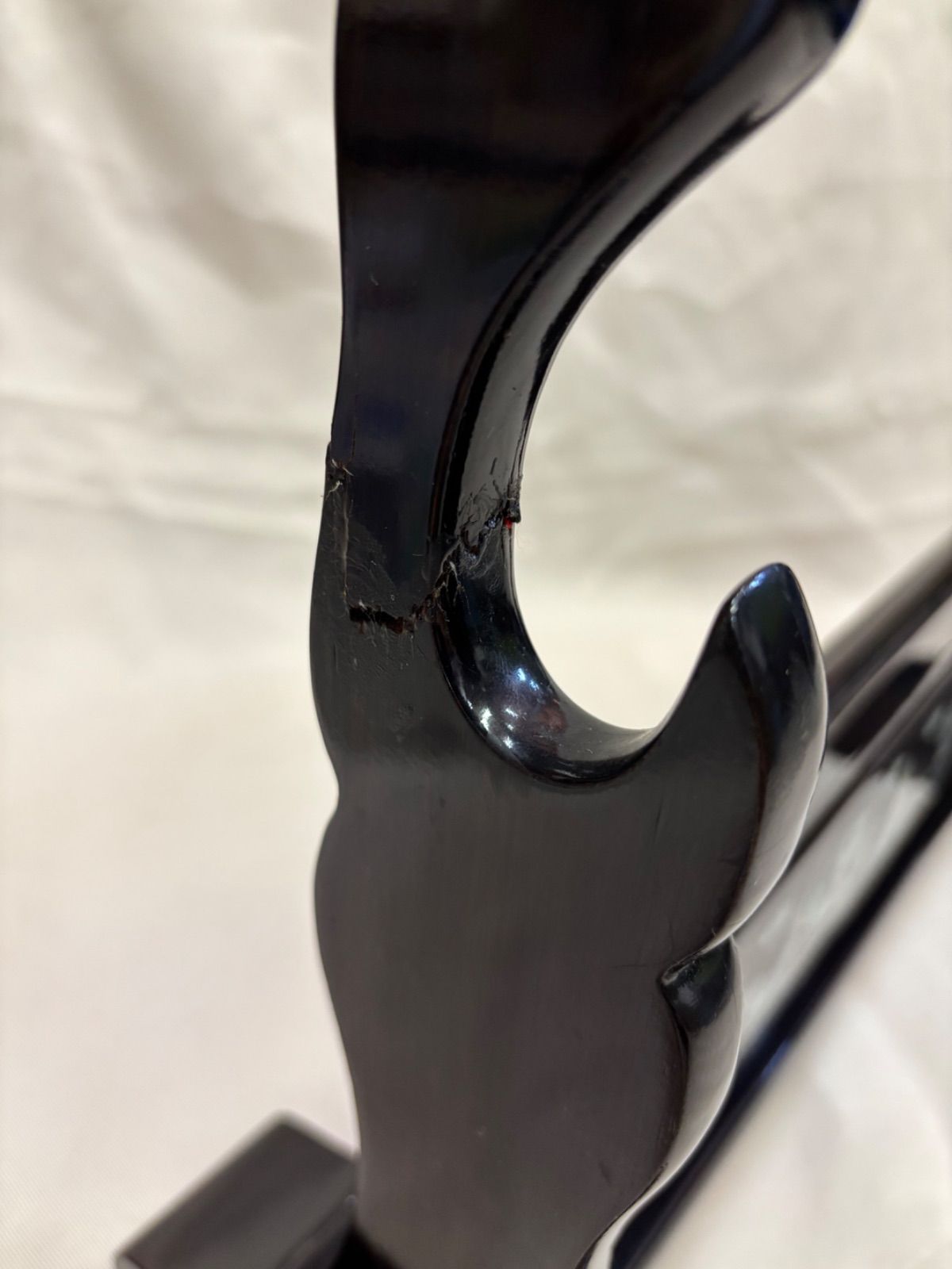 刀掛け 螺鈿細工 らでん 黒漆塗 龍 木製 2本掛 刀掛台