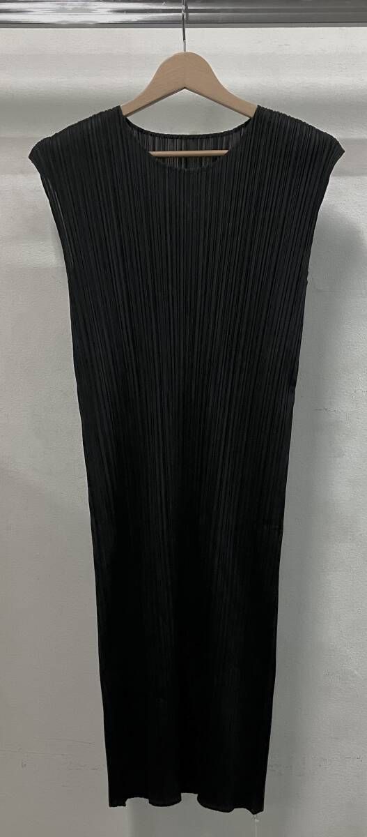 PLEATS PLEASE プリーツプリーズ ISSEY MIYAKE イッセイミヤケ BASICS
