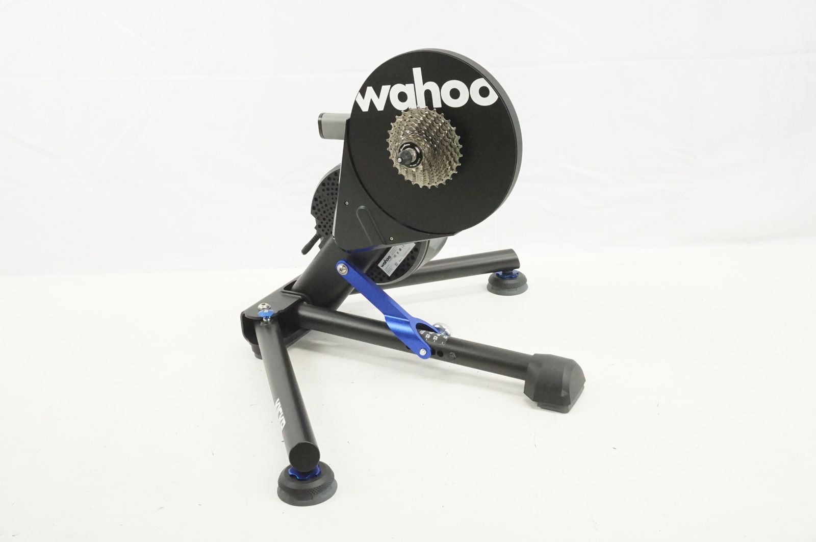 WAHOO 「ワフー」 KICKR WF113 サイクルトレーナー / バイチャリ宇都宮店