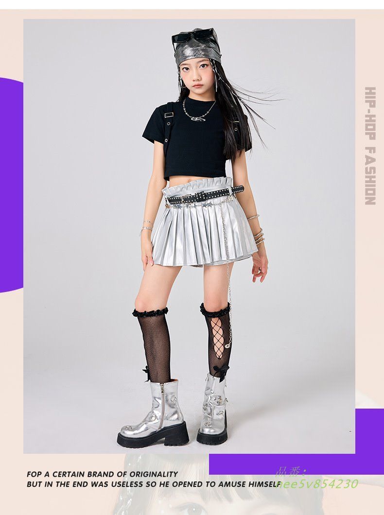 プリーツスカート へそ出し