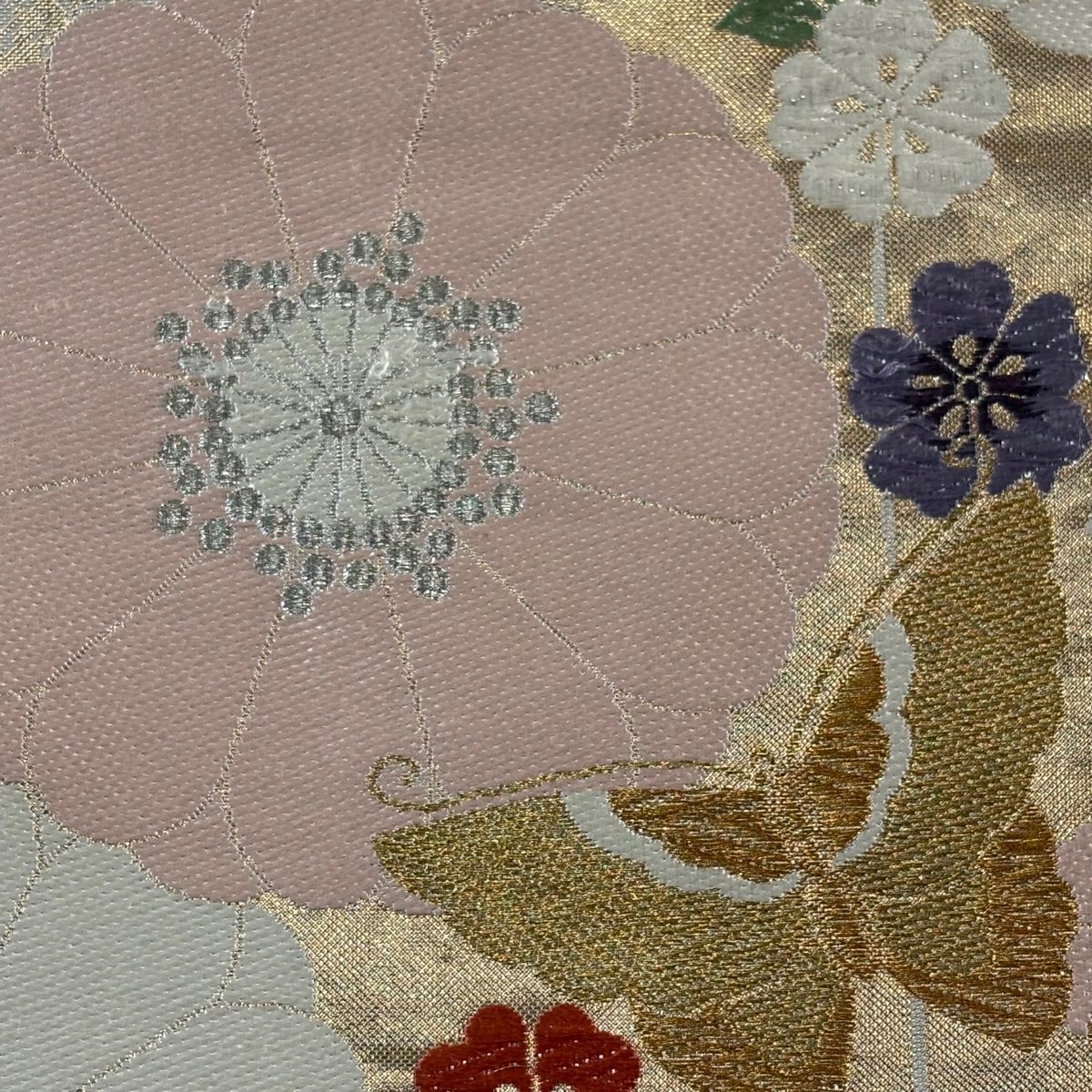買取り実績  袋帯 メルカリ - 【中古】 正絹 六通 灰白 金銀糸 刺繍 蝶 菊 秀品 着物・浴衣