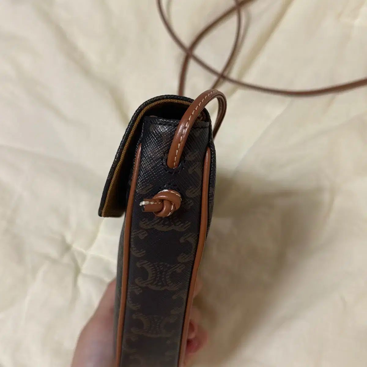 セリーヌ トライアングルバッグ