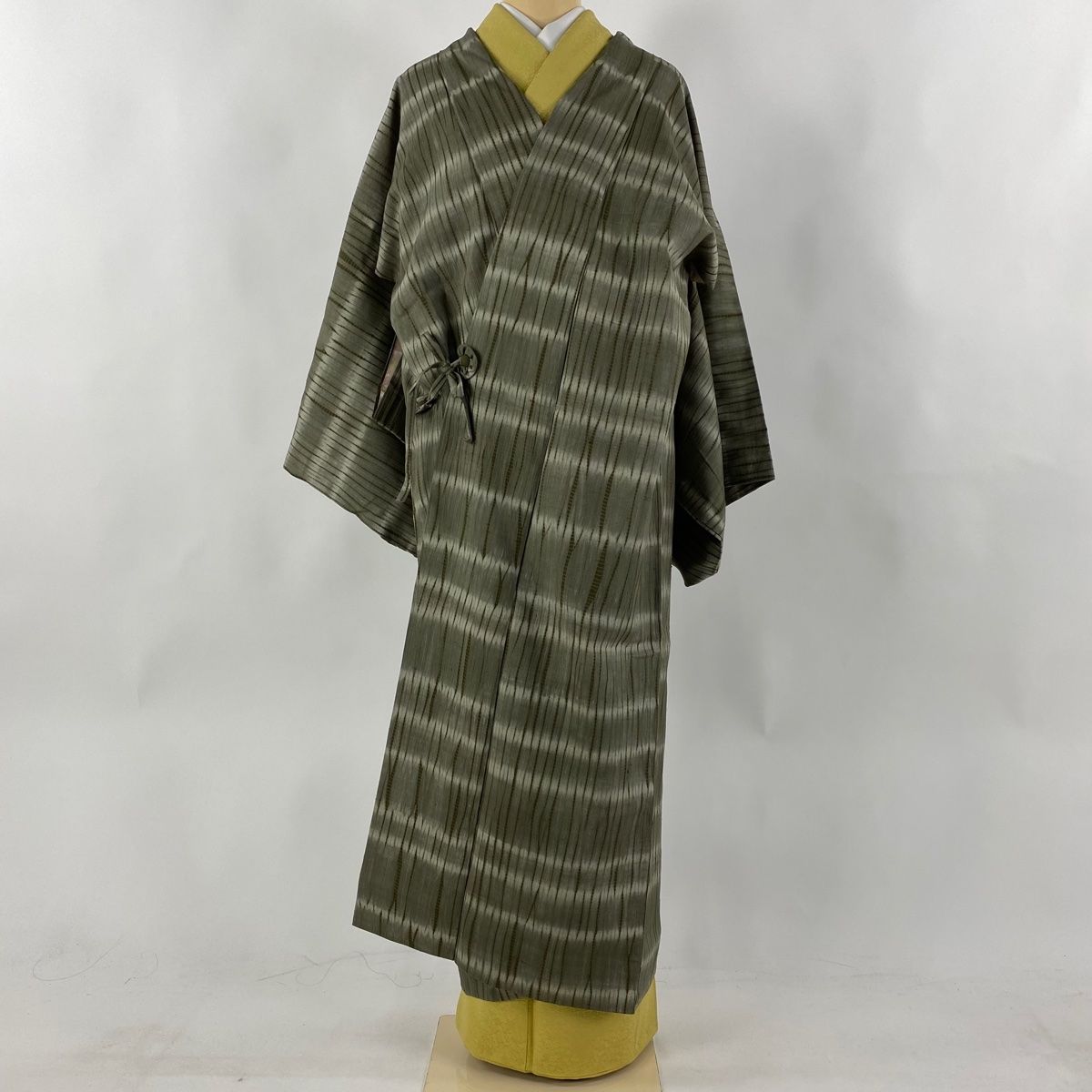 道中着 身丈128.5cm 裄丈69cm L 和装コート 段縞 灰緑 正絹 美品 逸品  
