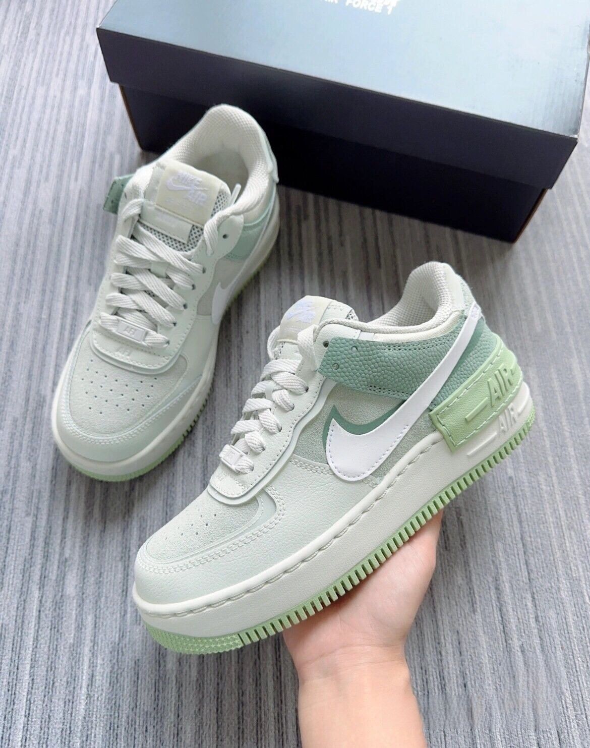 お値下げしました❣️即購入⭕️ ナイキ スニーカー Nike WMNS Air Force 1 Shadow 箱付