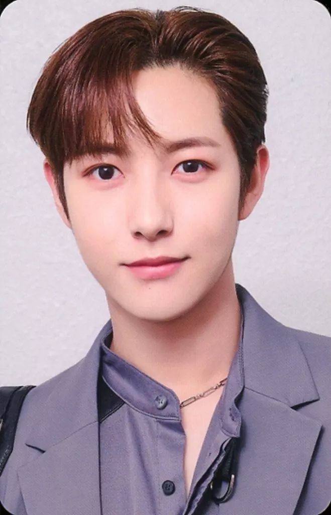 セール中…ロンジュン直筆サイン入り超大型写真…Renjun…NCT… Amazon.co.jp: ロンジュン直筆サイン入り超大型写真…Renjun…NCT