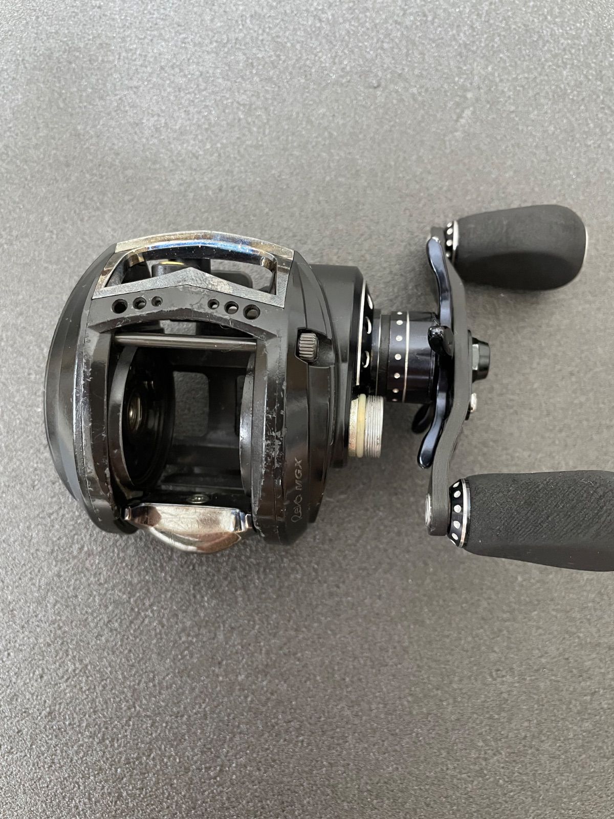 ジャンク扱い ABU Revo MGXtreme 3000SH 部品取り用