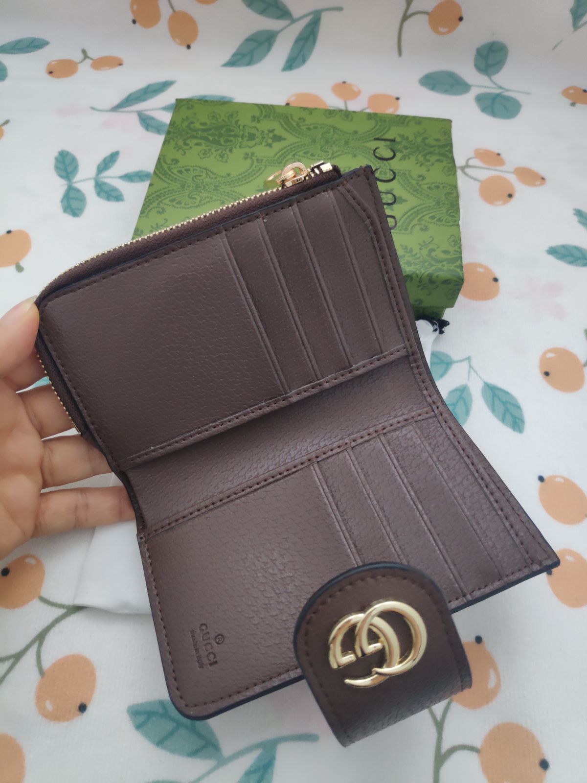 極美品✨Gucci 財布 GG二つ折り財布 メンズ用✜レディース用 超人気 
