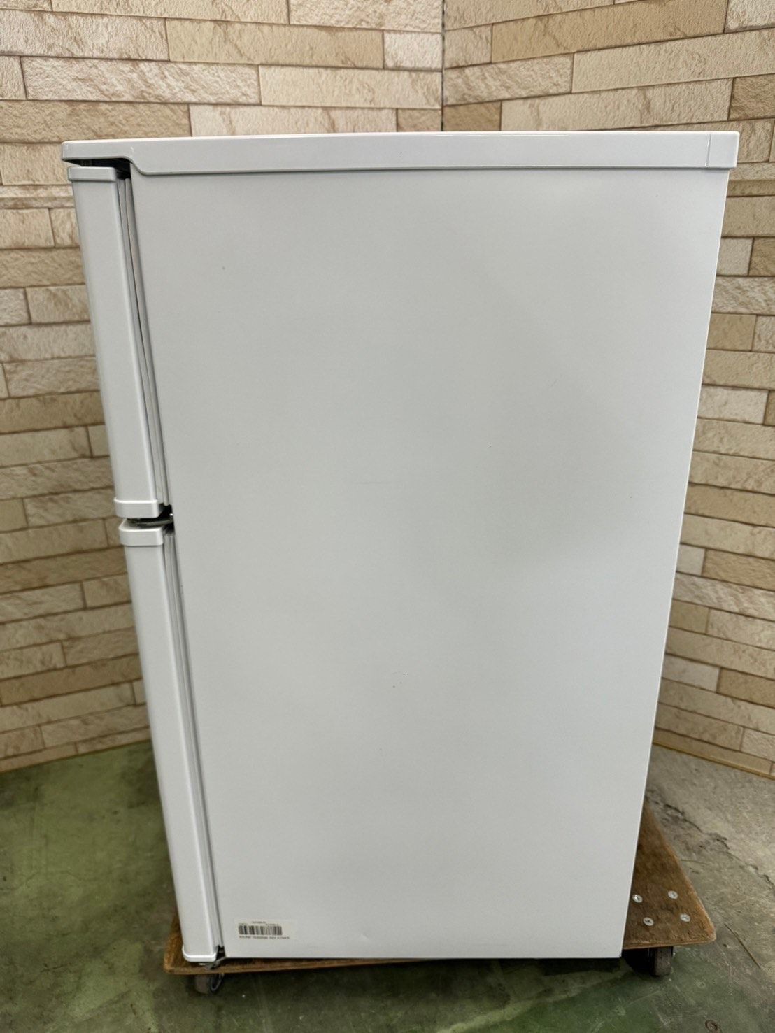 美品 高年式】大阪送料無料☆3か月保障付き☆冷蔵庫☆2023年  