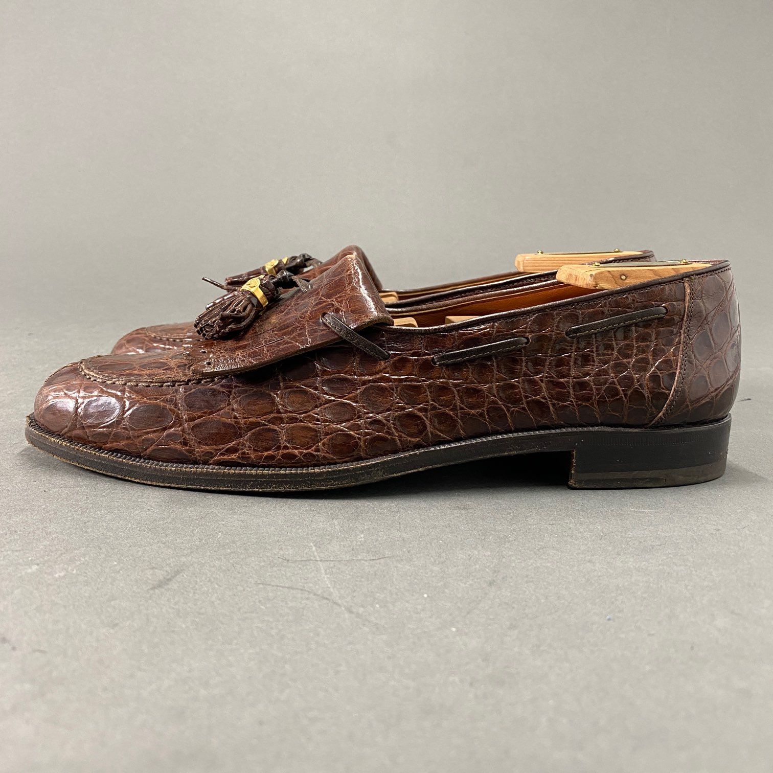 13L22《伊製》GUCCI グッチ 本クロコ GGマーモント タッセルローファー