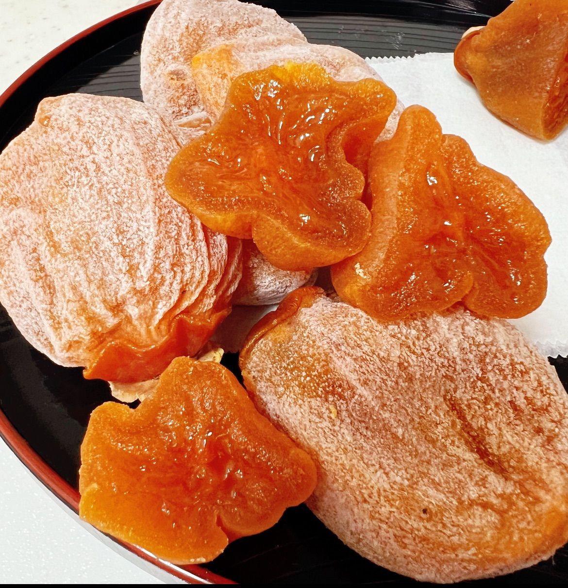 フォロワー様3万人突破記念❣️新物❣️冷凍でもおいしい　甘蜜干し柿1kg ×10袋　大人気　とてもジューシー　　トロトロ 北海道、沖縄の方は550円の追加ぎ必要❣️