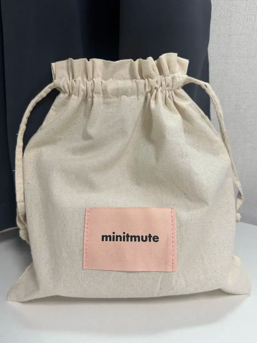 極美品　minitmute CLO MINI Mocha Beige ミニトート Clo Mini – minitmute.jp