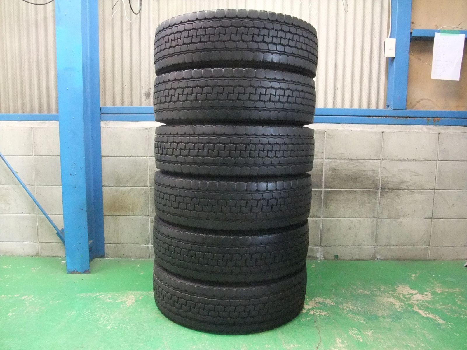 [送料無料] 6本価格トラック タイヤ 245/80R17.5 133/131J ブリヂストン エコピア M891 Ⅱ ミックス オールシーズン 17.5インチ7042701イスタ
