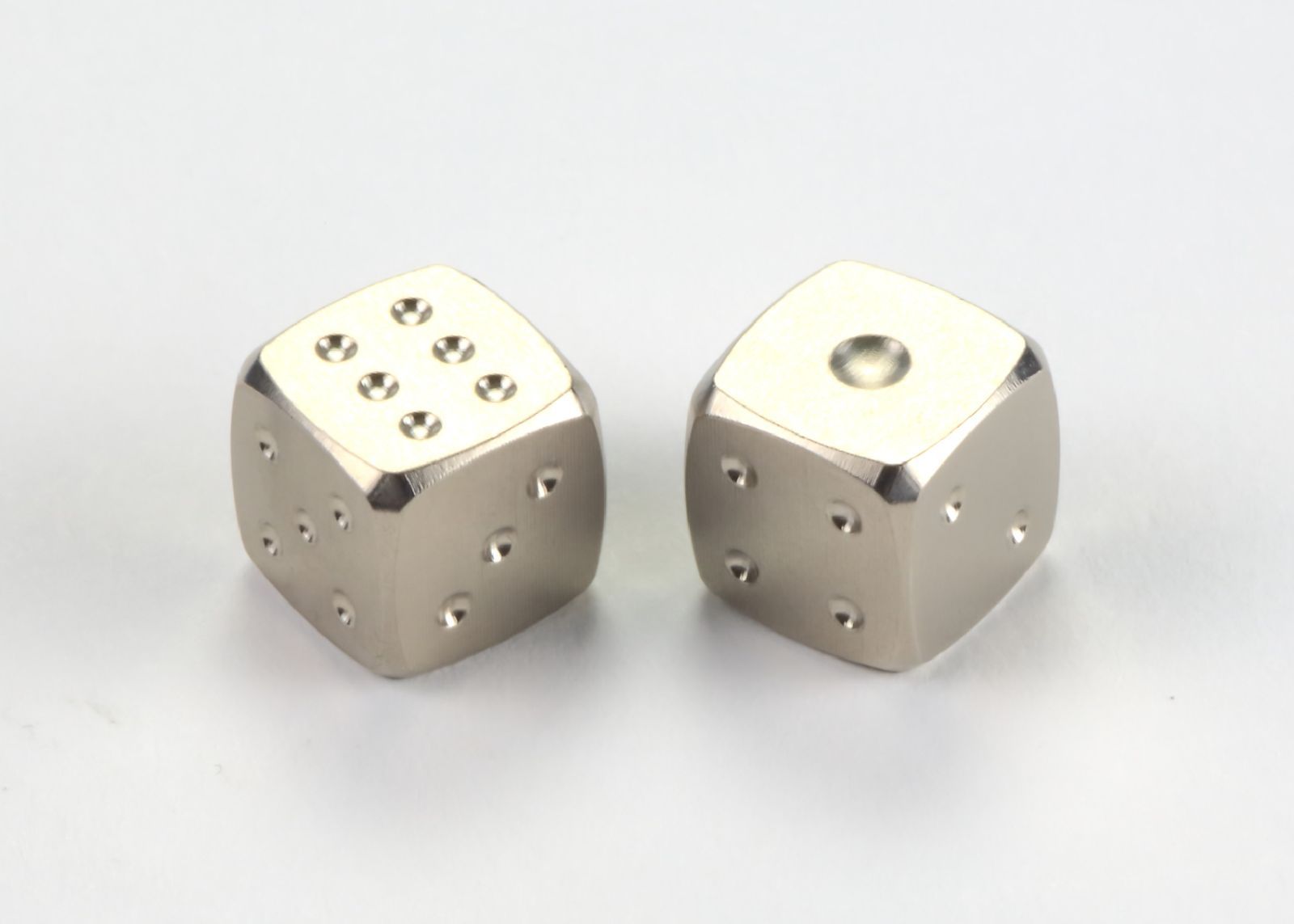 日本製造商品 REAL EDGE 入曽精密 『世界最速のサイコロ～シェイプ