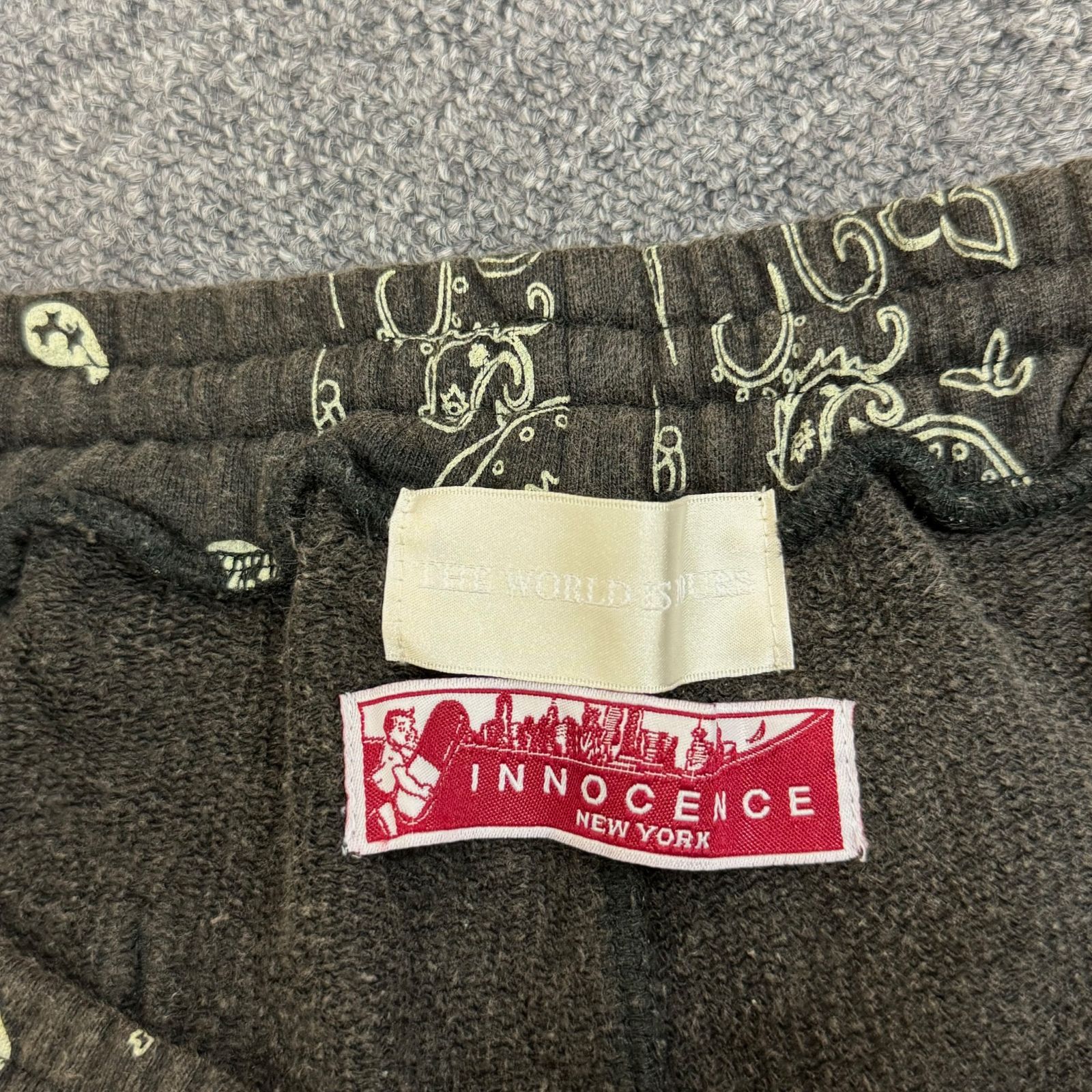 INNOCENCE NY THE WORLD IS YOURS 2 ハーフパンツ Innocence NYC