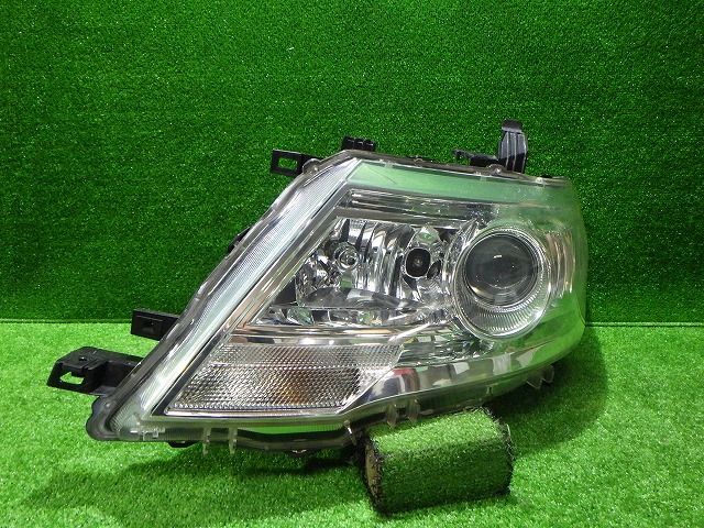 セレナ 左ヘッドライト HID C25 NC25 後期 100-24921 バラスト付