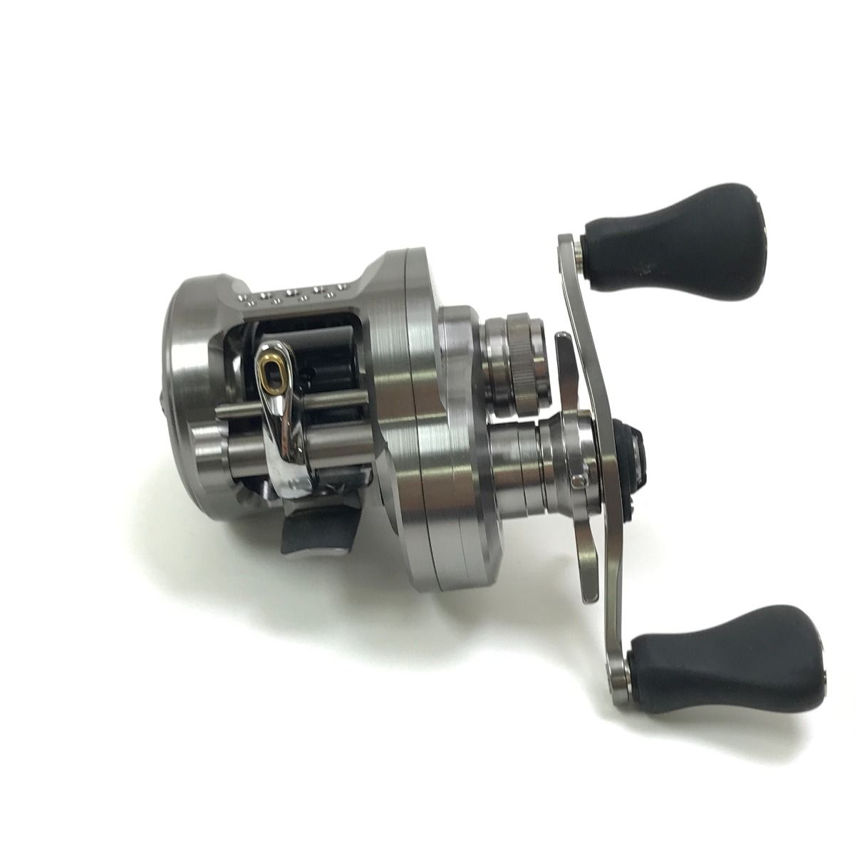 SHIMANO シマノ ベイトリール 23カルカッタコンクエストBFS XG 045713 SHIMANO シマノ ベイトリール 23