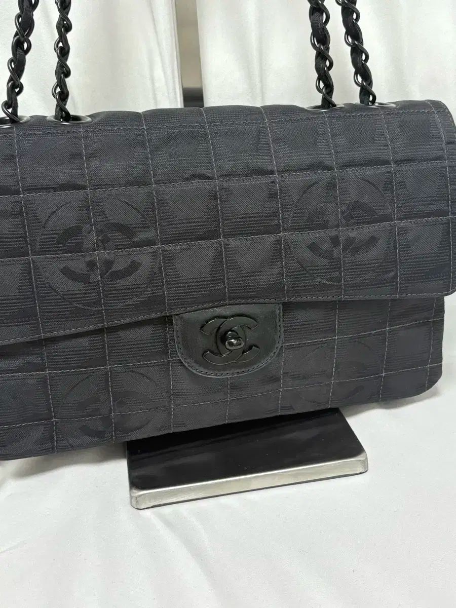 Chanel シャネル クラシック ミディアム ニュー トラベル チェーンバッグ ヴィンテージ