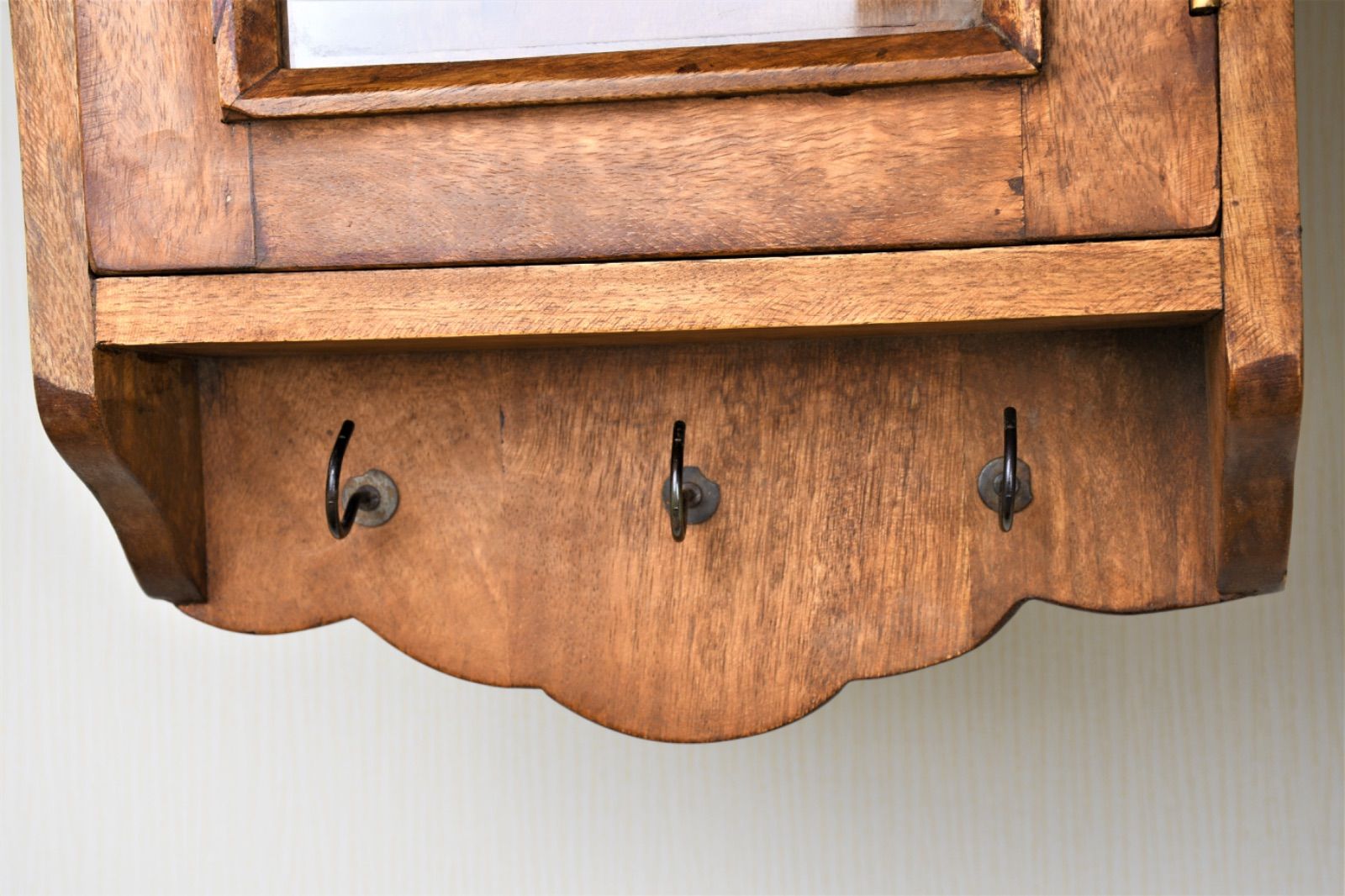 SALE グランシュマン 壁掛けシェルフ 小物入れ アンティーク風 木製