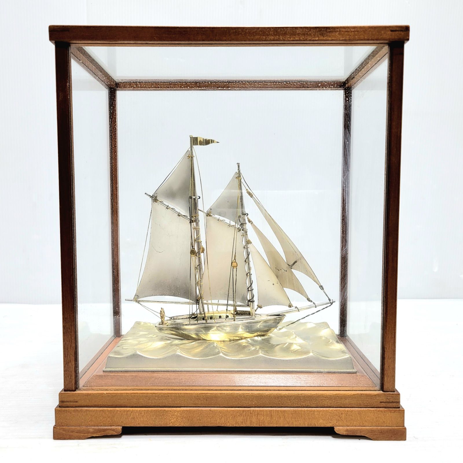 美品】銀製 silver 船舶模型 ヨット ガラスケース&木箱付 - メルカリ 美品】銀製 silver 船舶模型 ヨット ガラスケース&木箱付 - メルカリ
