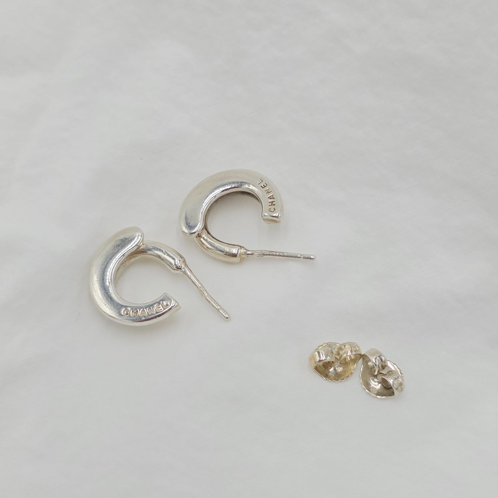 CHANEL ヴィンテージ フープピアス 925シルバー CHANEL シャネル フープピアス ロゴ 925 シルバー ヴィンテージ