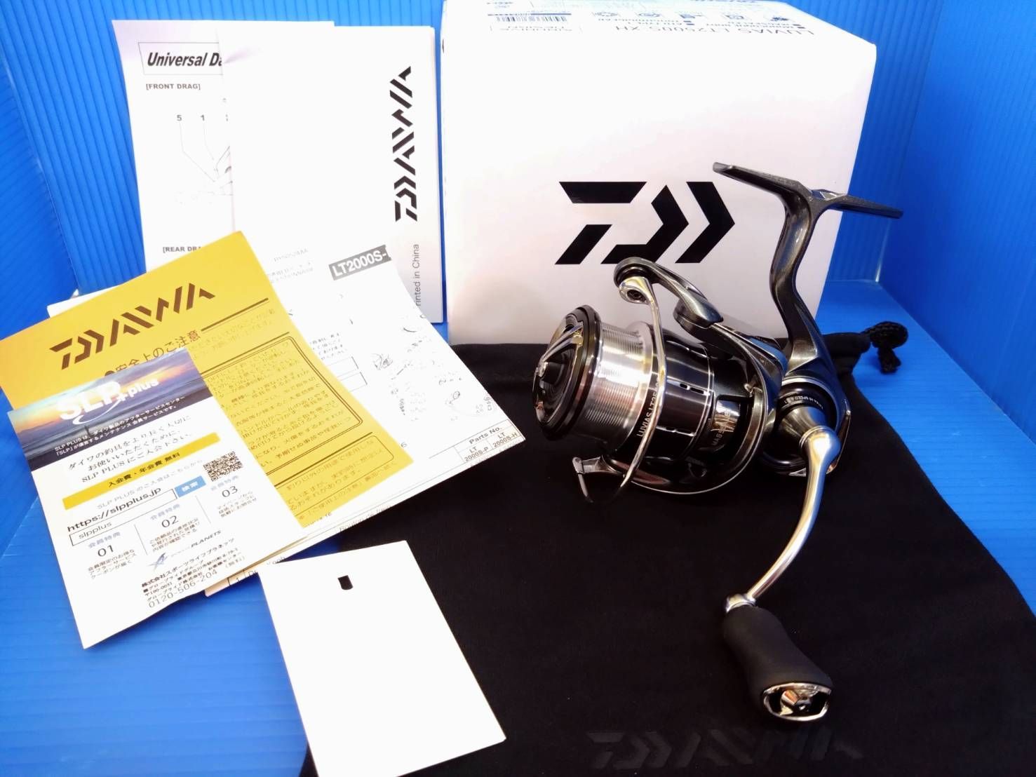 ♥品 ダイワ 24ルビアス ＬＴ2500Ｓ－ＸＨ スピニング 03