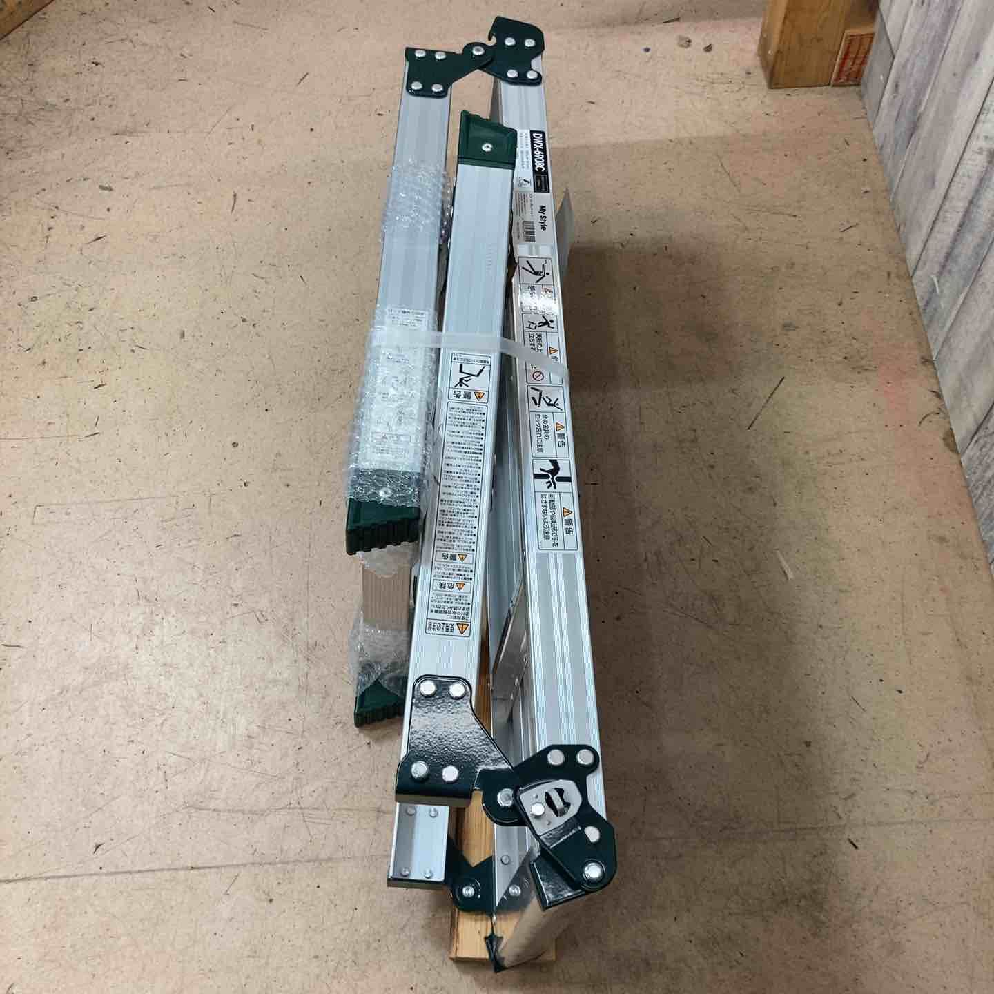 ピカコーポレイション Pica 四脚アジャスト式足場台 DWX-6908C ロック付き 東大和店