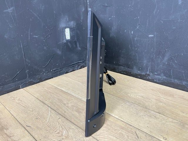 展示品 山善 キュリオム 32インチ液晶テレビ 【中古】 YAMAZEN QRTN-32W2K  2024年製 085038/21334