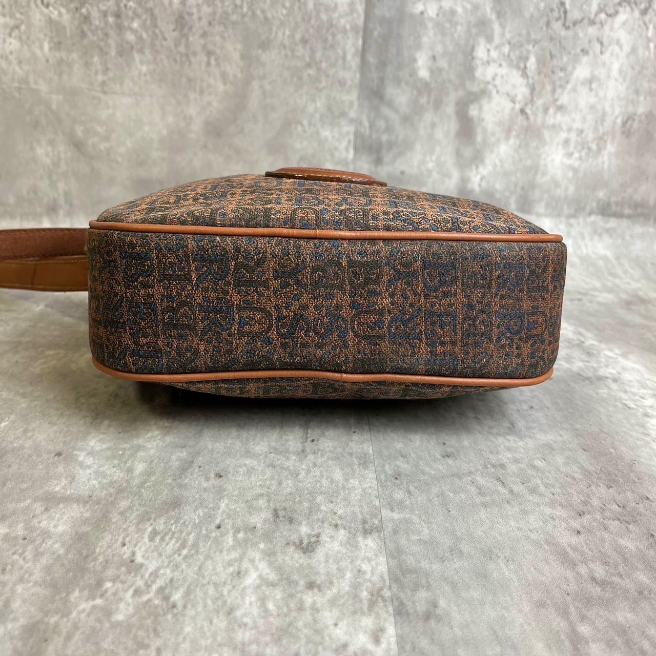 ✨良品✨BURBERRY バーバリー ショルダーバッグ トートバッグ ゴールド 