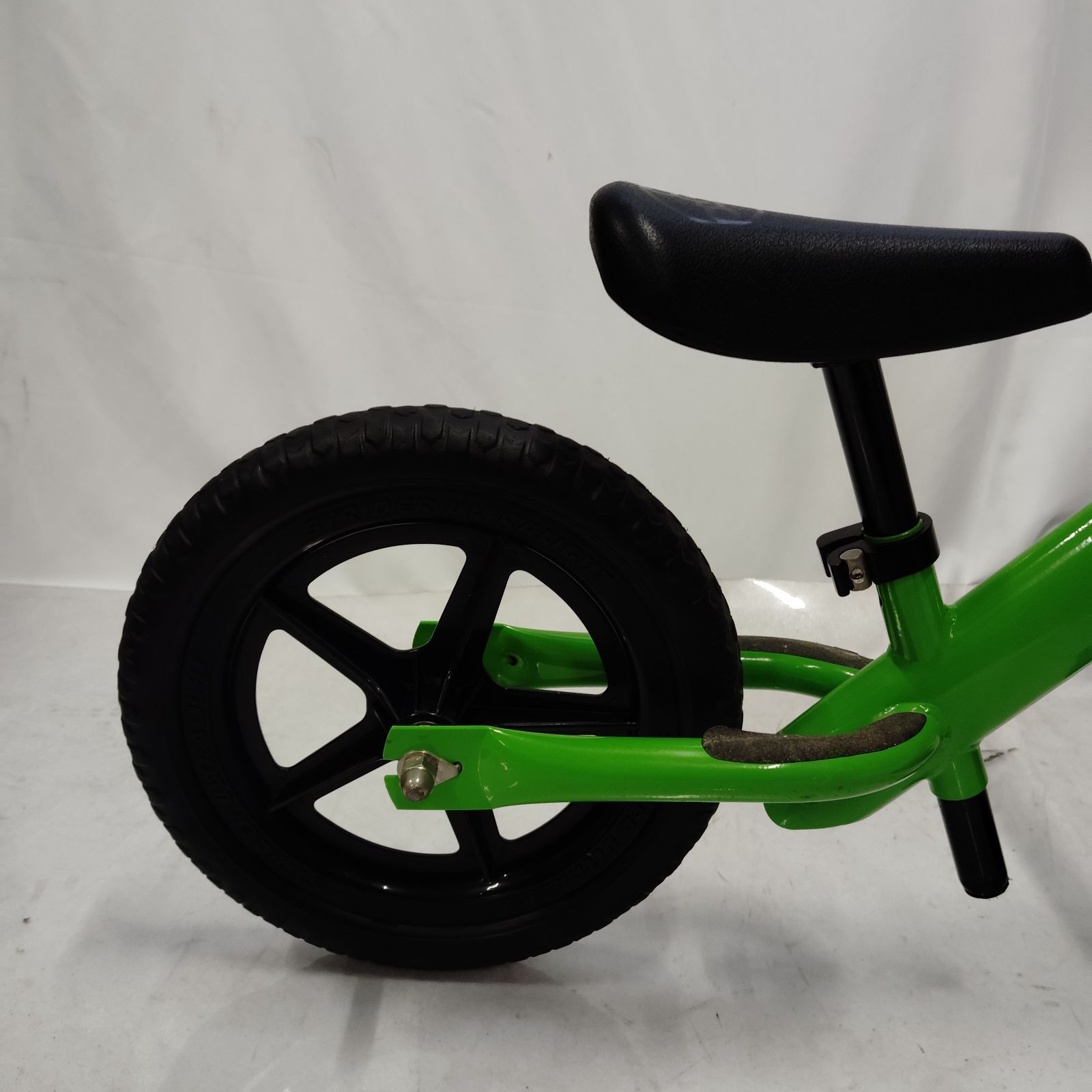 極美品STRIDER12 CLASSIC ストライダー バランスバイク グリーン