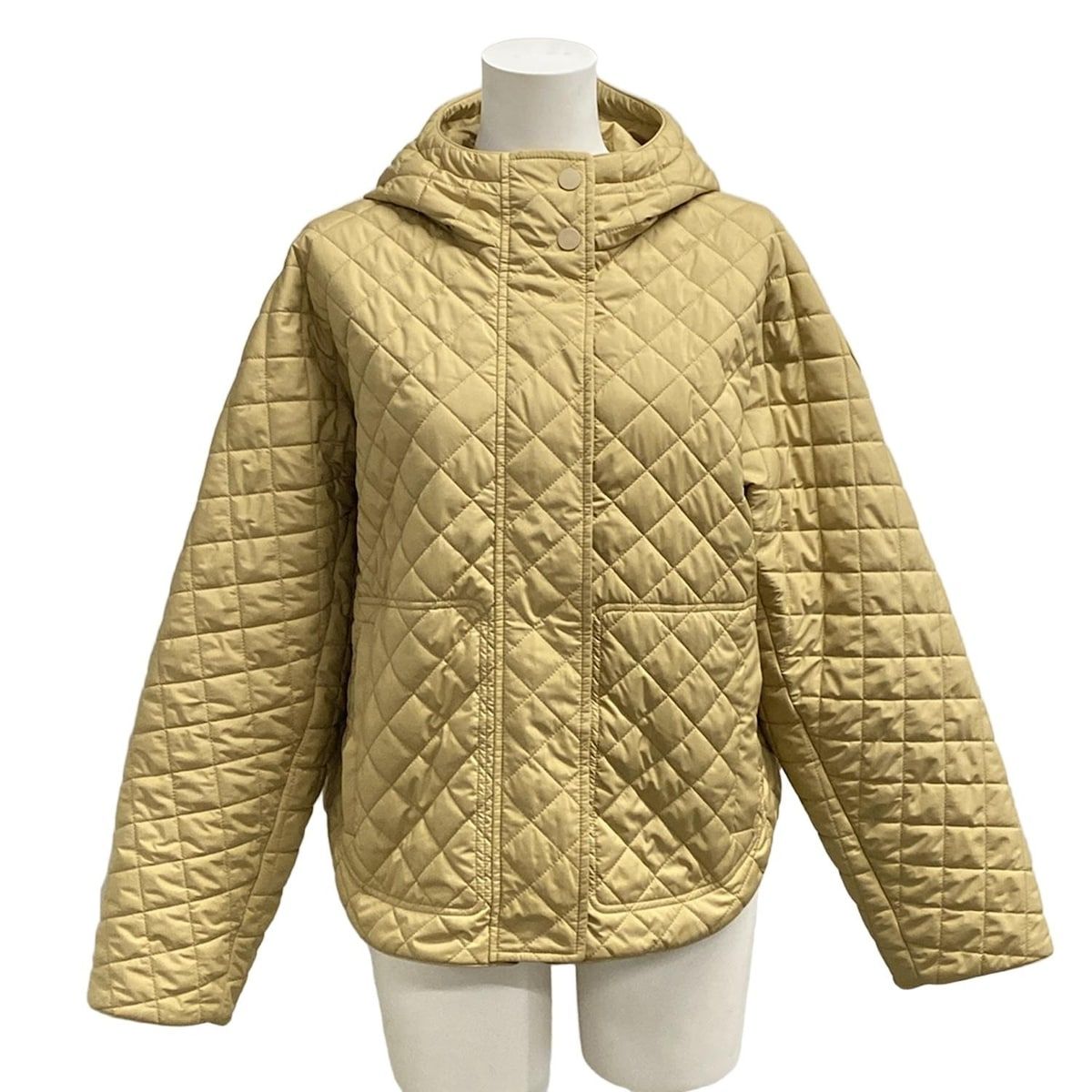 HERMES エルメス ダウンジャケット サイズ38 M レディース - 5E0161DK ライトブラウン 25SS|冬物|キルティング|ジップアップ|フード付き