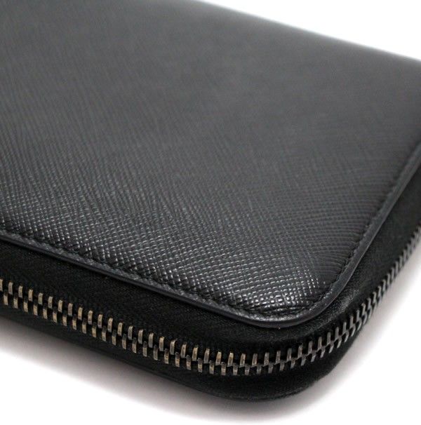 プラダ PRADA ラウンドファスナー 長財布 ロゴ サフィアーノレザー 黒