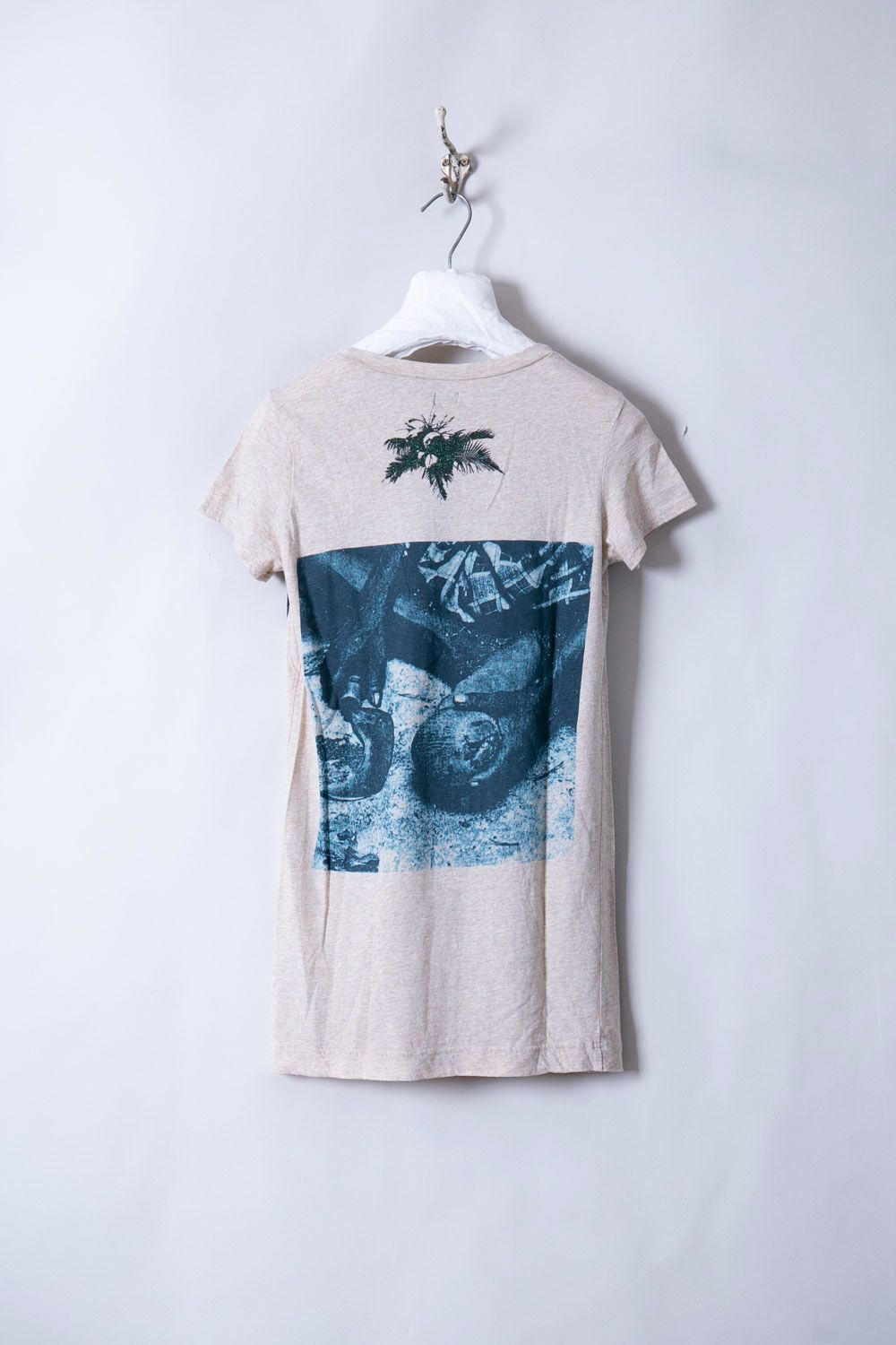 n*様 51/LGBルグランブルー BLACK COCONUTS-2 Tシャツ 51/LGBルグランブルー BLACK COCONUTS-2 Tシャツ - メルカリ