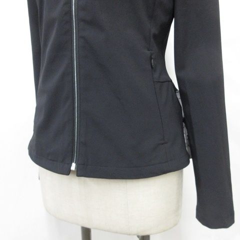 男性らしい デサント DESCENTE GOLF LUXE COLLECTION ゴルフ スポーツウエア ジャケット ジップアップ スタンド プリント プリーツ ビジュー 黒 ブラック グレー M